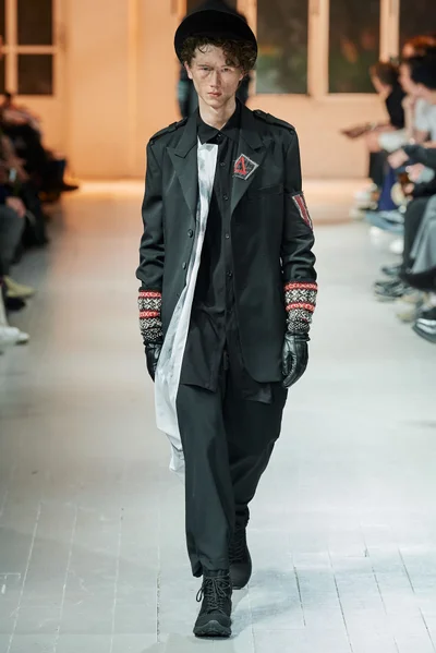 Look 39